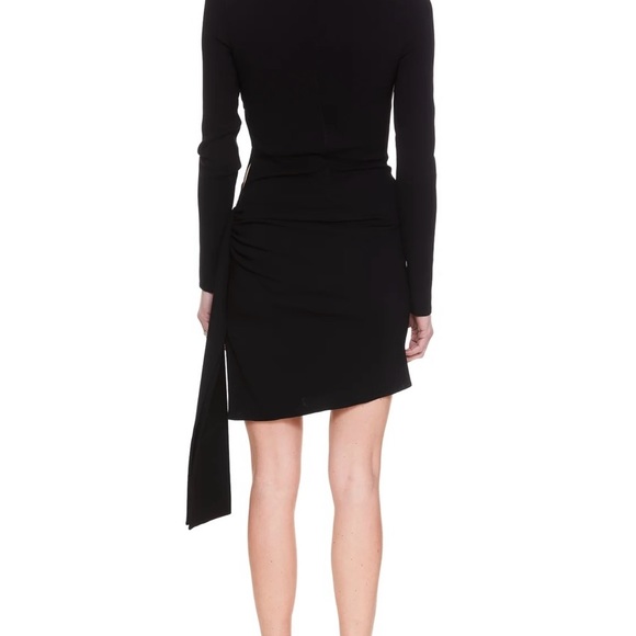 Dolce & Gabbana
Dolce & Gabbana Cut-Out Knot Detailed Mini Dress - Picture 2 of 3